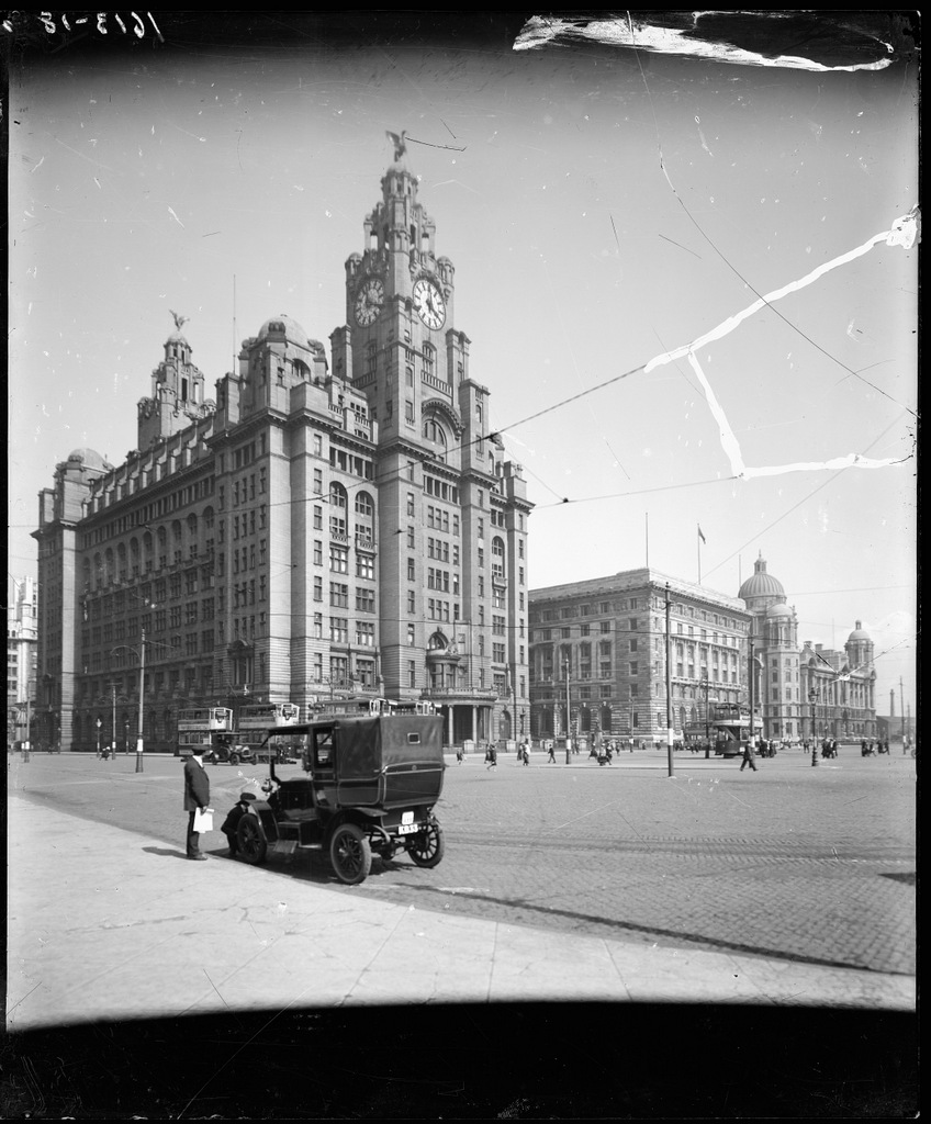 Royal Liver building, Cunard building and Port of Liverpool building 1920  - courtesy of National Museums Liverpool