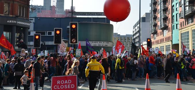 Keeping the red balloon flying