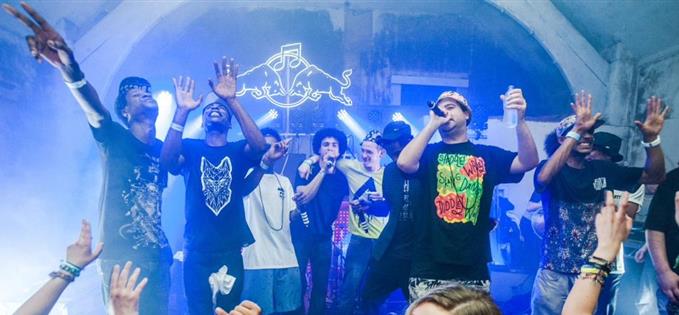 Levelz at Antwerp Mansion