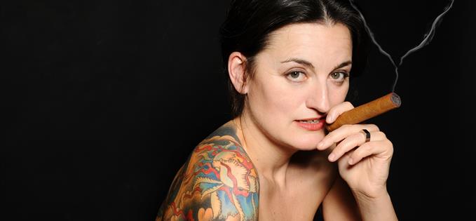 Zoe Lyons