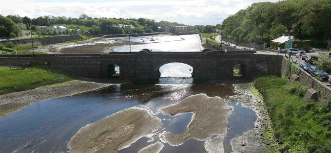 Tidal fishing river at Newport