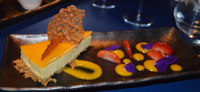 Mango cheesecake