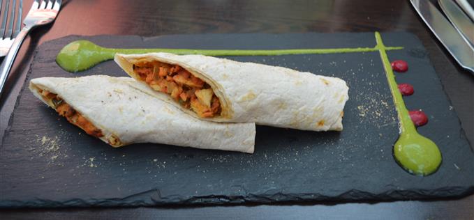 Chicken kati rolls