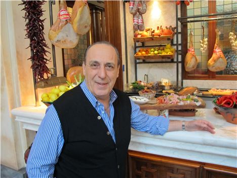 Chef Gennaro Conrtaldo - The World's Fastest And Most Enthusiastic Talker