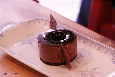 Valrhona Rich Chocolate Cake: A Madagascan marvel (v)