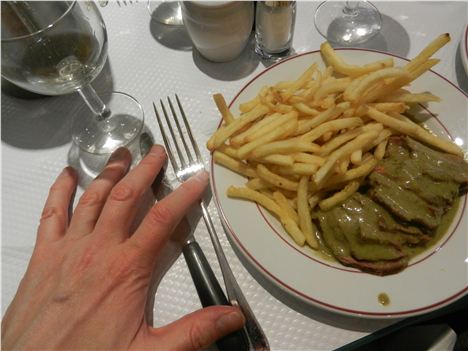 Hand-sized plate