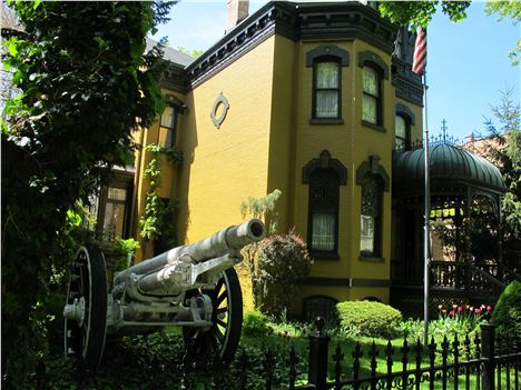 Historic Cannon Wicker Park