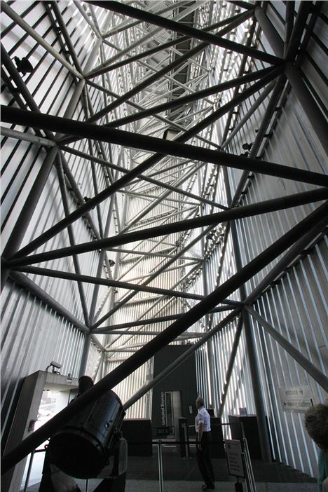 Looking up into Libeskind's Air Shard