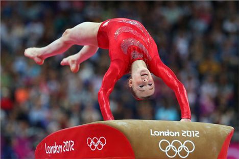 Rebecca+Tunney+Olympics+Day+2+Gymnastics+Artistic+Ry4s_Plnphol