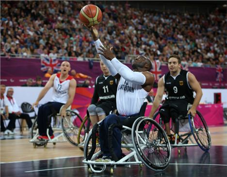 Paralympiads Play Wheelchair Basketball