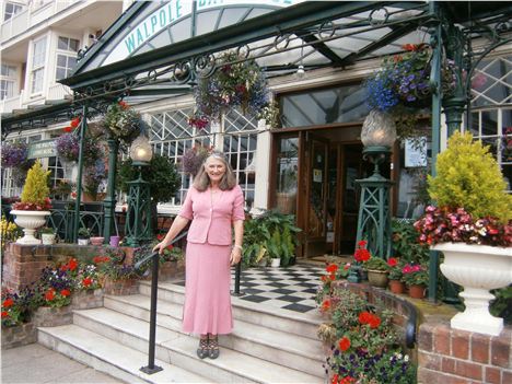 Jane Bishop At The Walpole Hotel