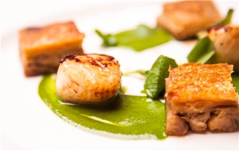 Scallops %26#38%3B Slow Cooked Belly Pork 2.Jpg