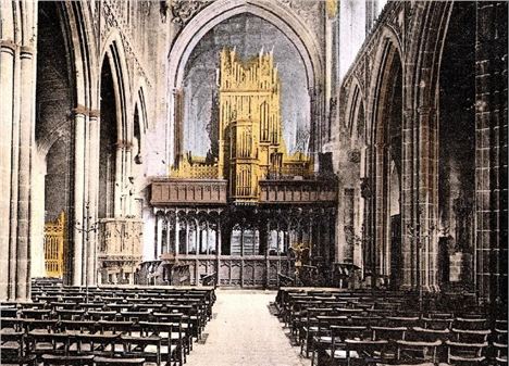 Cathedral organ on the choir screen prior to 1940 destruction