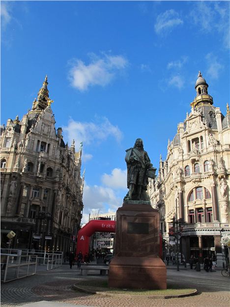 Start Of Thre Meir, Antwerp's Main Shopping Drag