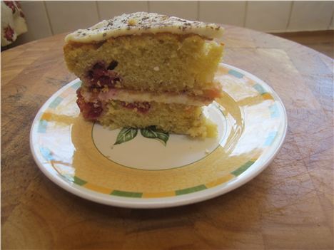 Thyme Out Deli Raspberry Cake