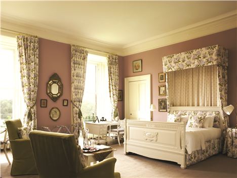 Castle Mauve Room