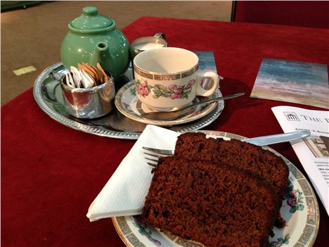 Lovely cake nice plates