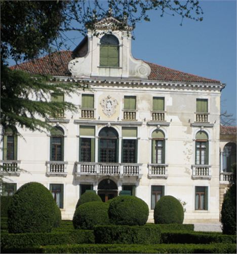 Villa Tiepolo Passi From The Gardens