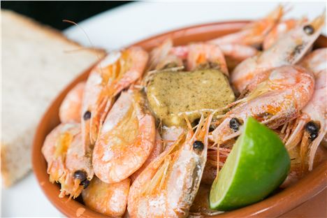 Solita beer boiled shrimp with dirty butter