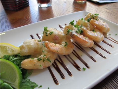 Prawns with the shy specialist's sauce