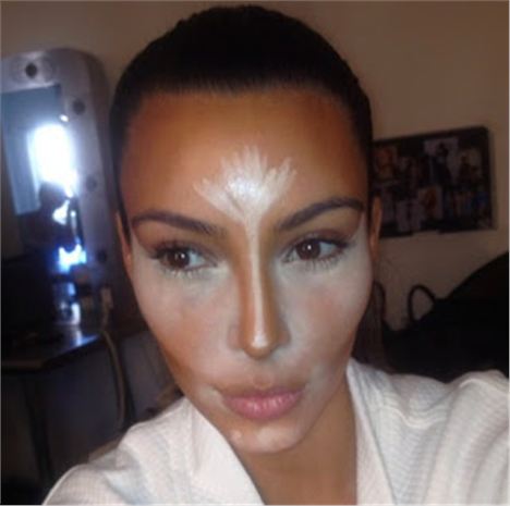 Kim Kardashian reveals her makeup, before it's blended in