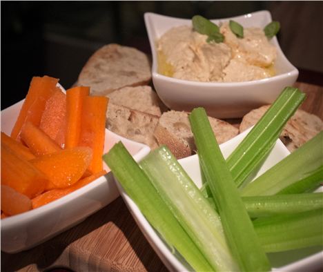 Hummus with crudites