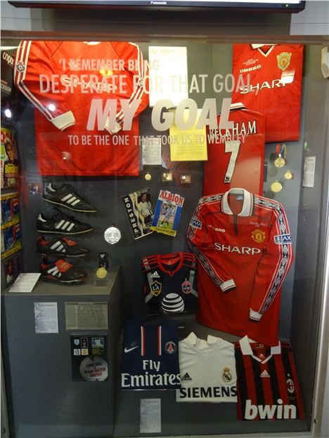 Best to Beckham - £500,000 worth of Manchester United memorabilia