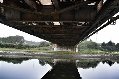 Mons %26#8211%3B The Bridge Where Vcs Were Won