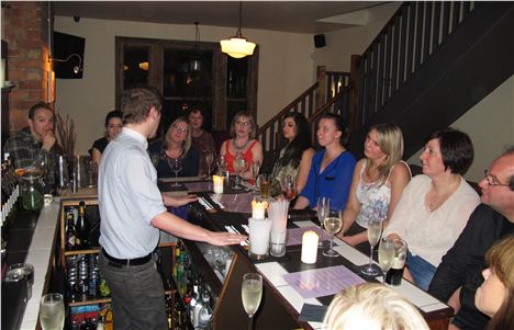 Kyle Basnett welcomes guests to the Violet Hour Cocktail Masterclass