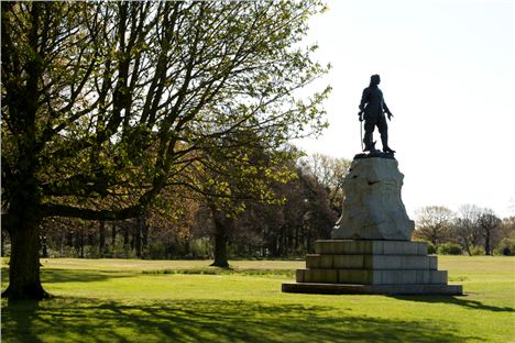 Cromwell surveys the park