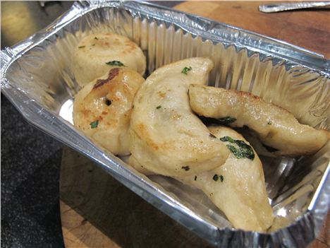 Momos in a takeaway box