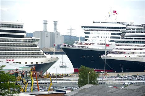 Cunard3queens-MOD1465