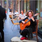 Guitarist Jenny Nelson Every Friday At Lunya