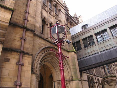 Harris's bronze bridge kisses Waterhouse's Town Hall at the Council Chamber level