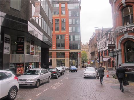 Chapel Walks: El Gato Negro's proposed site to the left, Chaopraya to the right