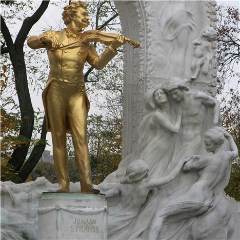 Strauss Statue In The Stadtpark