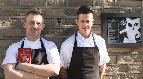 Chef Simon Shaw (left) of El Gato Negro